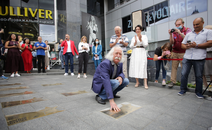 Партнерства з бізнесом і державою