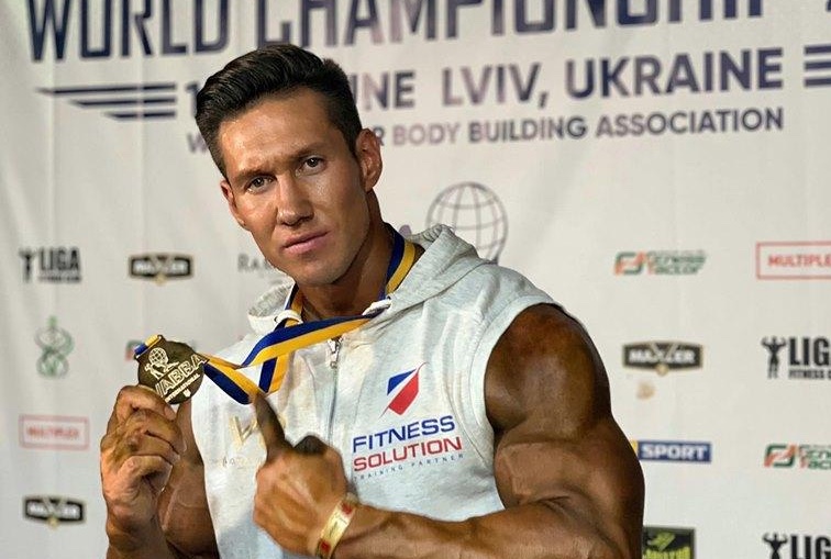 Володимир Оснiк